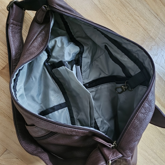 Ameribag leather Brown Crossbody Bag - Picture 3 of 3